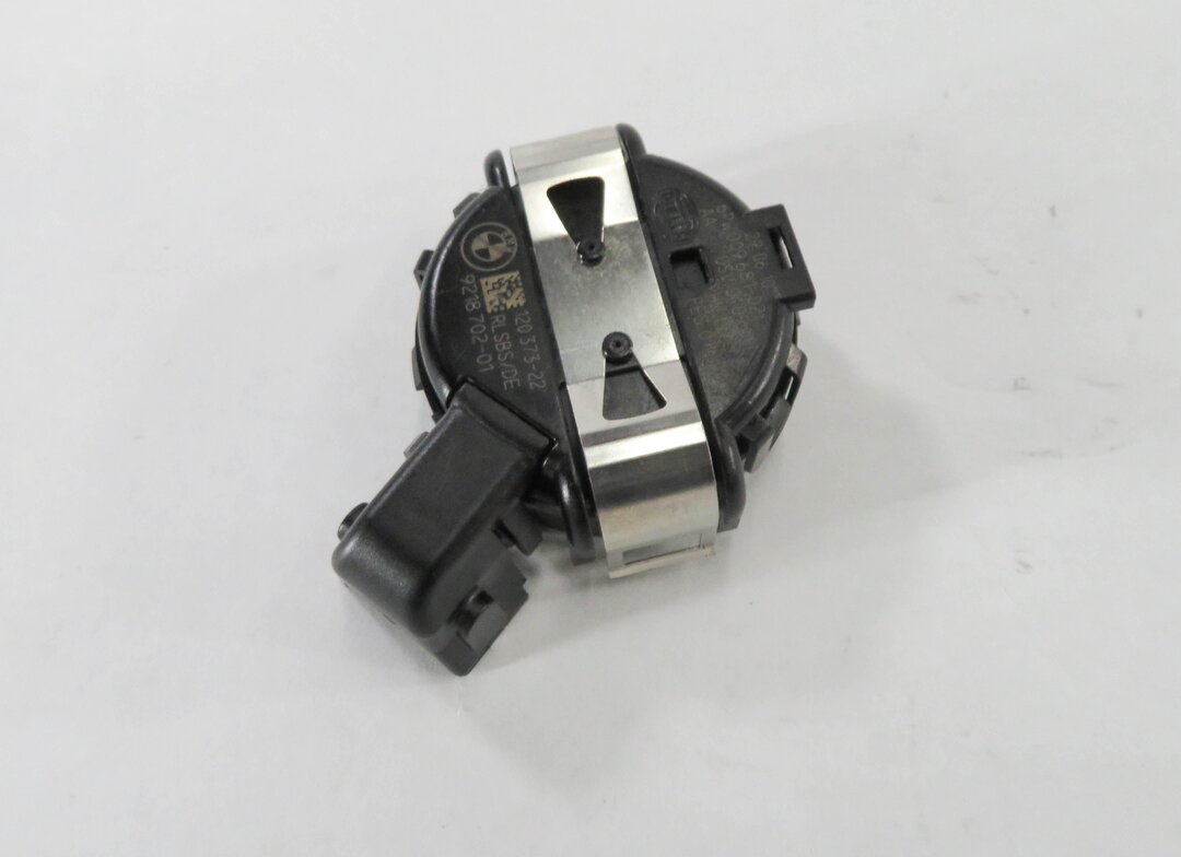 Thumbnail 4: 2011 BMW 550i (F10) FRONT WINDSHIELD RAIN WATER SOLAR LIGHT SENSOR MODULE (RLS)