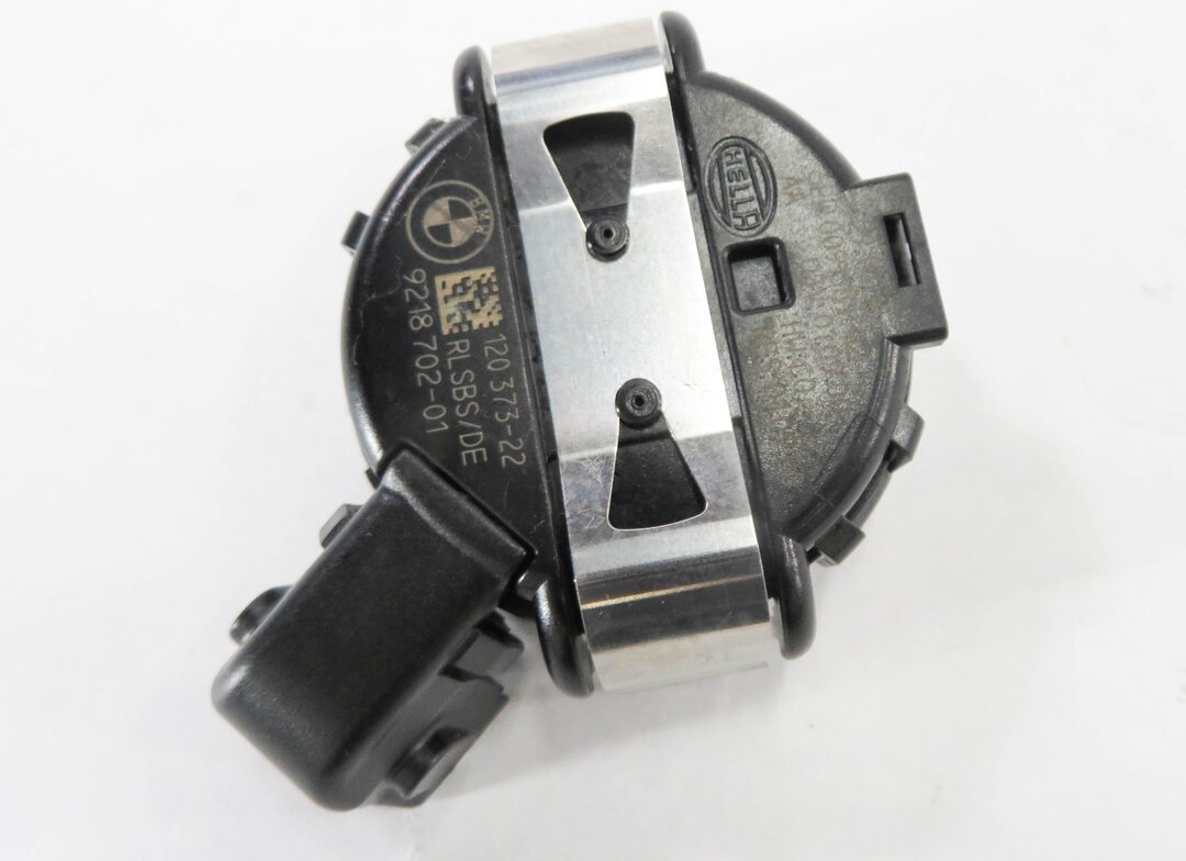 Thumbnail 5: 2011 BMW 550i (F10) FRONT WINDSHIELD RAIN WATER SOLAR LIGHT SENSOR MODULE (RLS)