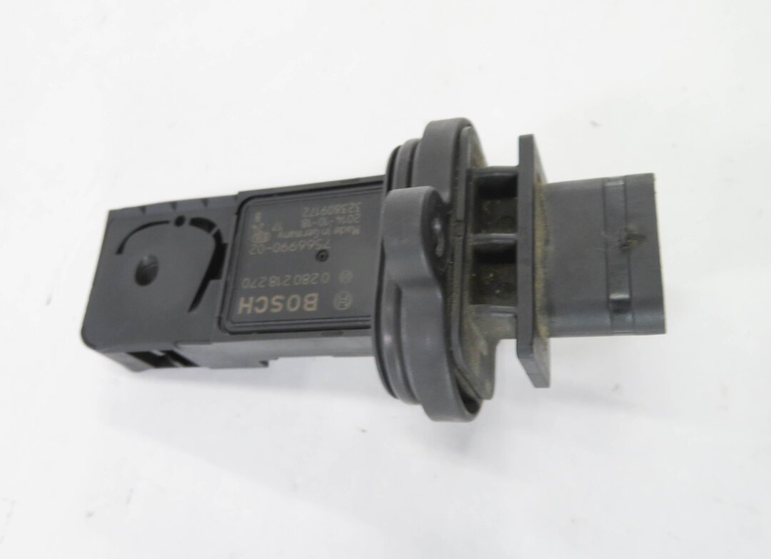 Thumbnail 4: 06-14 BMW 550i 750i 650i X5 X6 (E60 E70 E71 F01 F10) V8 MASS AIR FLOW SENSOR MAF