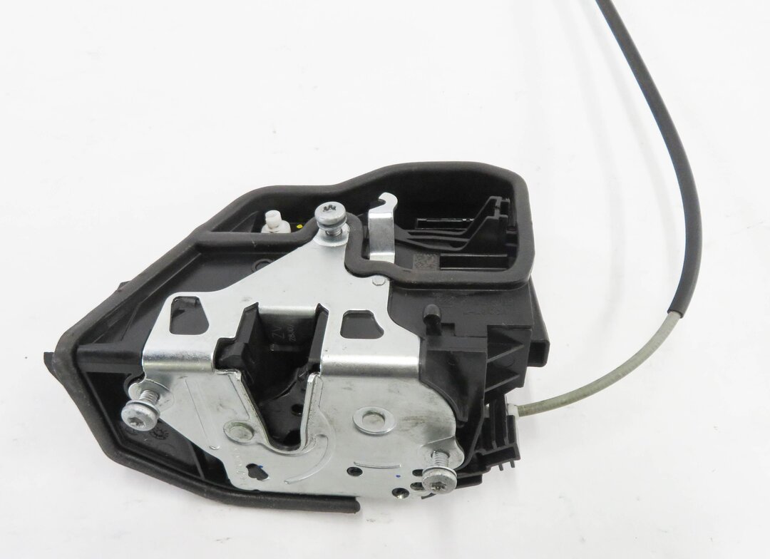 Thumbnail 6: 2010-2018 BMW E90 F30 F32 E60 F10 F01 F25 F26 E70 E71 - LEFT REAR DOOR LATCH