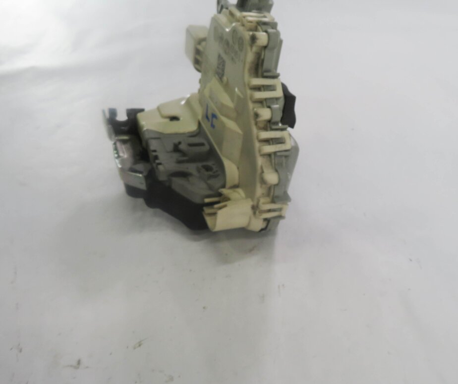 Thumbnail 3: 2010-2019 AUDI / PORSCHE A4 S4 A5 S5 A6 Q3 Q5 Q7 TT 911 - LEFT FRONT DOOR LATCH