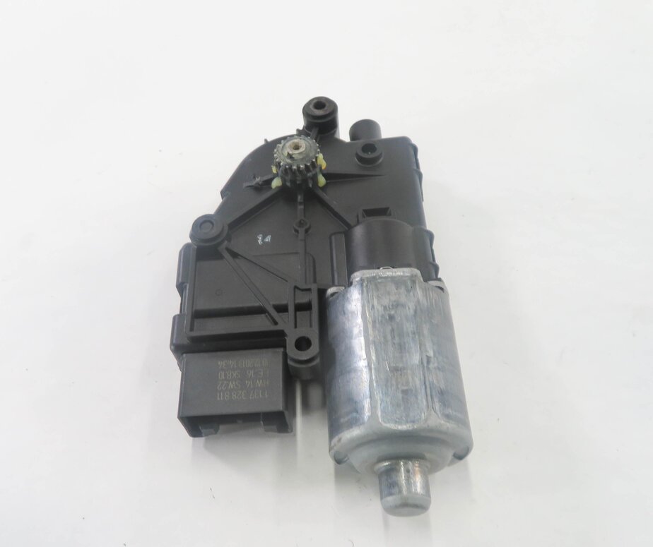 2007-2014 AUDI Q7 (4L) POWER SUNROOF / WINDOW SHADE ADJUSTMENT ADJUST MOTOR