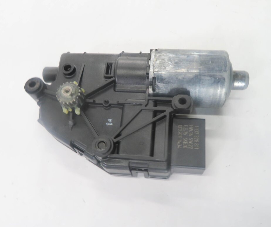 Thumbnail 3: 2007-2014 AUDI Q7 (4L) POWER SUNROOF / WINDOW SHADE ADJUSTMENT ADJUST MOTOR