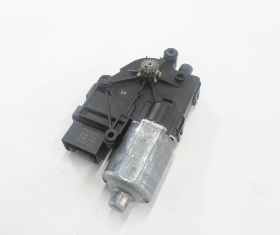 Thumbnail 6: 2007-2014 AUDI Q7 (4L) POWER SUNROOF / WINDOW SHADE ADJUSTMENT ADJUST MOTOR
