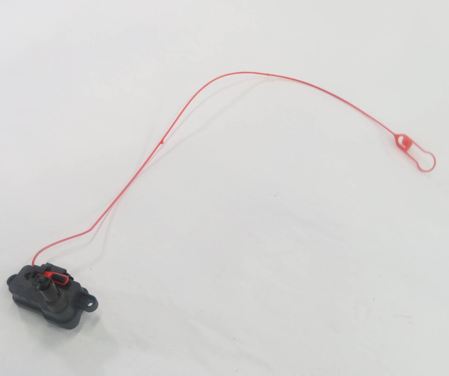 2014 AUDI Q7 (4L) FUEL TANK DOOR SERVO ACTUATOR MOTOR