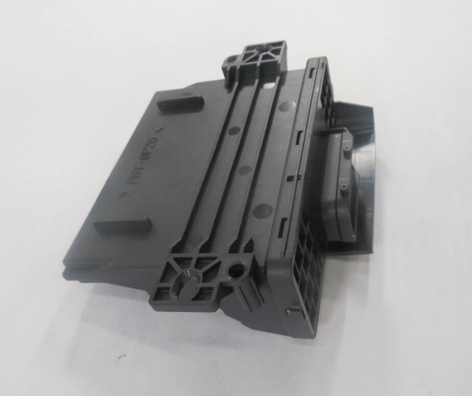 Thumbnail 2: 2014 AUDI Q7 (4L) ONBOARD POWER SUPPLY CONTROL MODULE