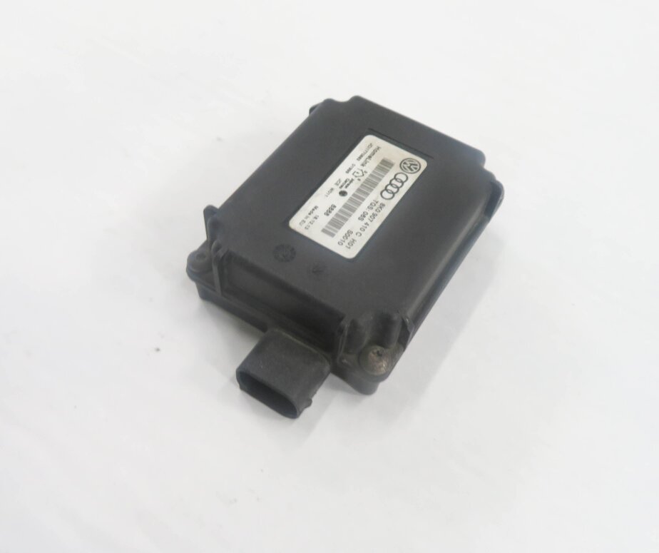 Thumbnail 4: 2014 AUDI Q7 (4L) HOMELINK GARAGE DOOR CONTROL MODULE