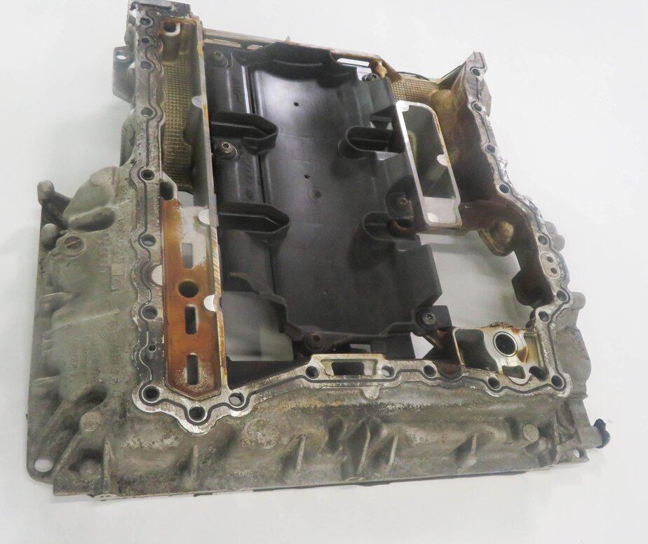 Thumbnail 4: 2014 AUDI Q7 (4L) 3.0L SUPERCHARGED ENGINE - UPPER ENGINE OIL FLUID PAN CRADLE