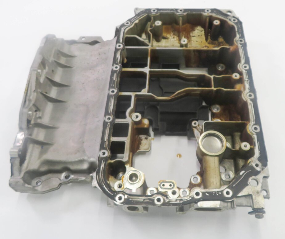 Thumbnail 5: 2014 AUDI Q7 (4L) 3.0L SUPERCHARGED ENGINE - UPPER ENGINE OIL FLUID PAN CRADLE