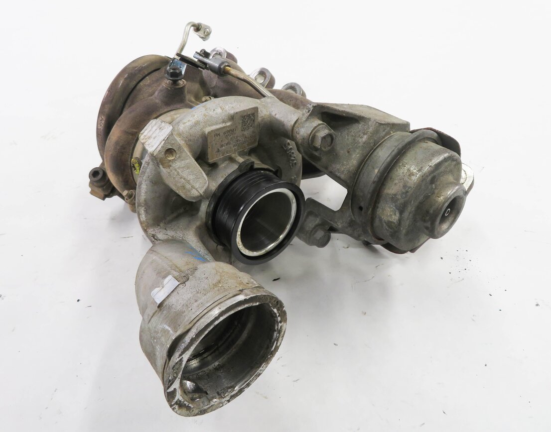 2015-2018 PORSCHE CAYENNE (958) 3.6L TURBO ENGINE - RIGHT TURBOCHARGER ASSEMBLY
