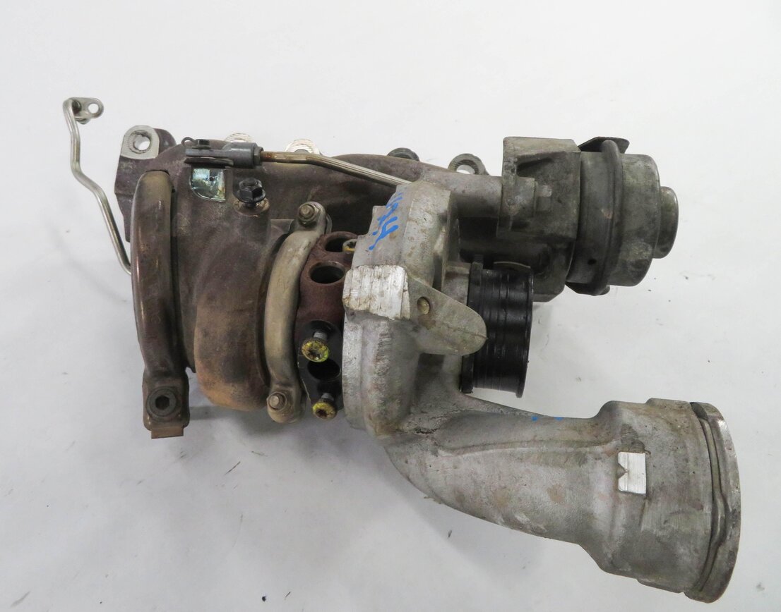 Thumbnail 3: 2015-2018 PORSCHE CAYENNE (958) 3.6L TURBO ENGINE - RIGHT TURBOCHARGER ASSEMBLY