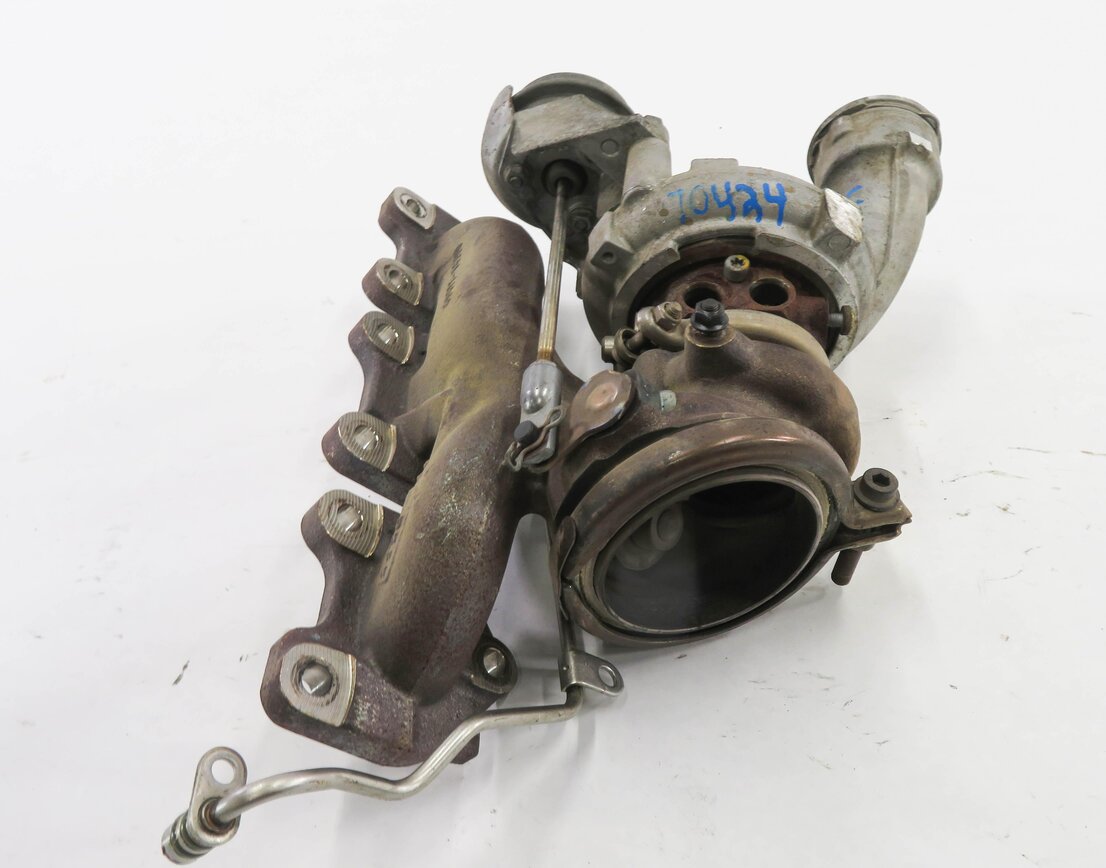 Thumbnail 5: 2015-2018 PORSCHE CAYENNE (958) 3.6L TURBO ENGINE - RIGHT TURBOCHARGER ASSEMBLY