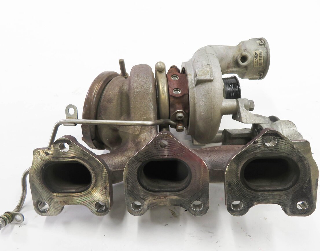 Thumbnail 6: 2015-2018 PORSCHE CAYENNE (958) 3.6L TURBO ENGINE - RIGHT TURBOCHARGER ASSEMBLY