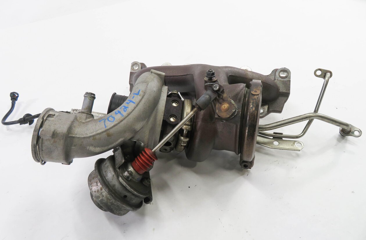 Thumbnail 2: 2015-2018 PORSCHE CAYENNE (958) 3.6L TURBO ENGINE - LEFT TURBOCHARGER ASSEMBLY