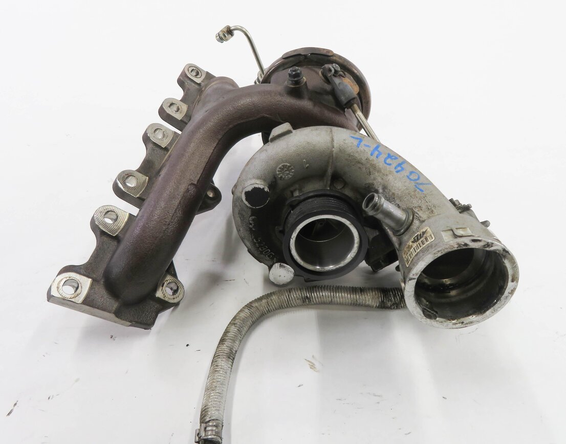 Thumbnail 5: 2015-2018 PORSCHE CAYENNE (958) 3.6L TURBO ENGINE - LEFT TURBOCHARGER ASSEMBLY