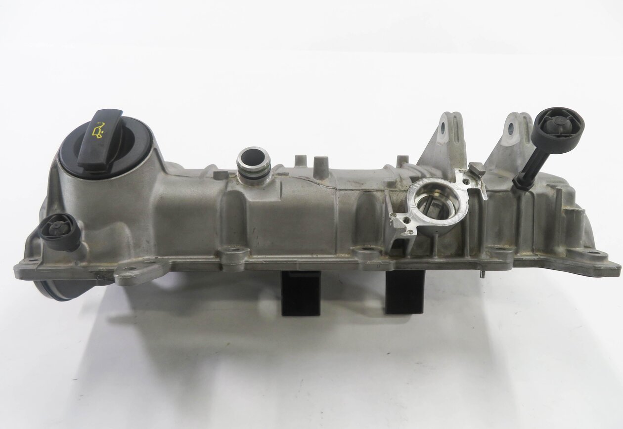 Thumbnail 4: 2015-2018 PORSCHE CAYENNE MACAN (958 95B) 3.0L / 3.6L ENGINE - RIGHT VALVE COVER