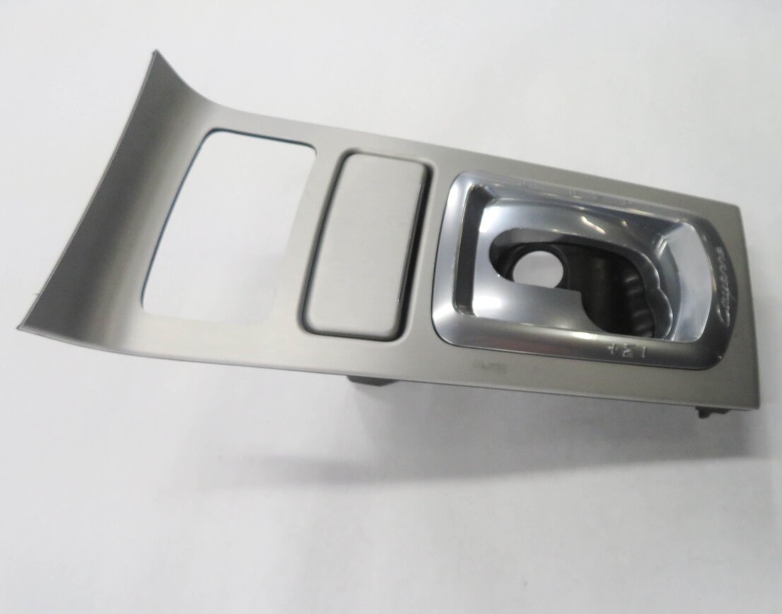 Thumbnail 3: 2016 PORSCHE CAYENNE GTS (958) FRONT CONSOLE SHIFTER TRIM (BRUSHED ALUMINUM)