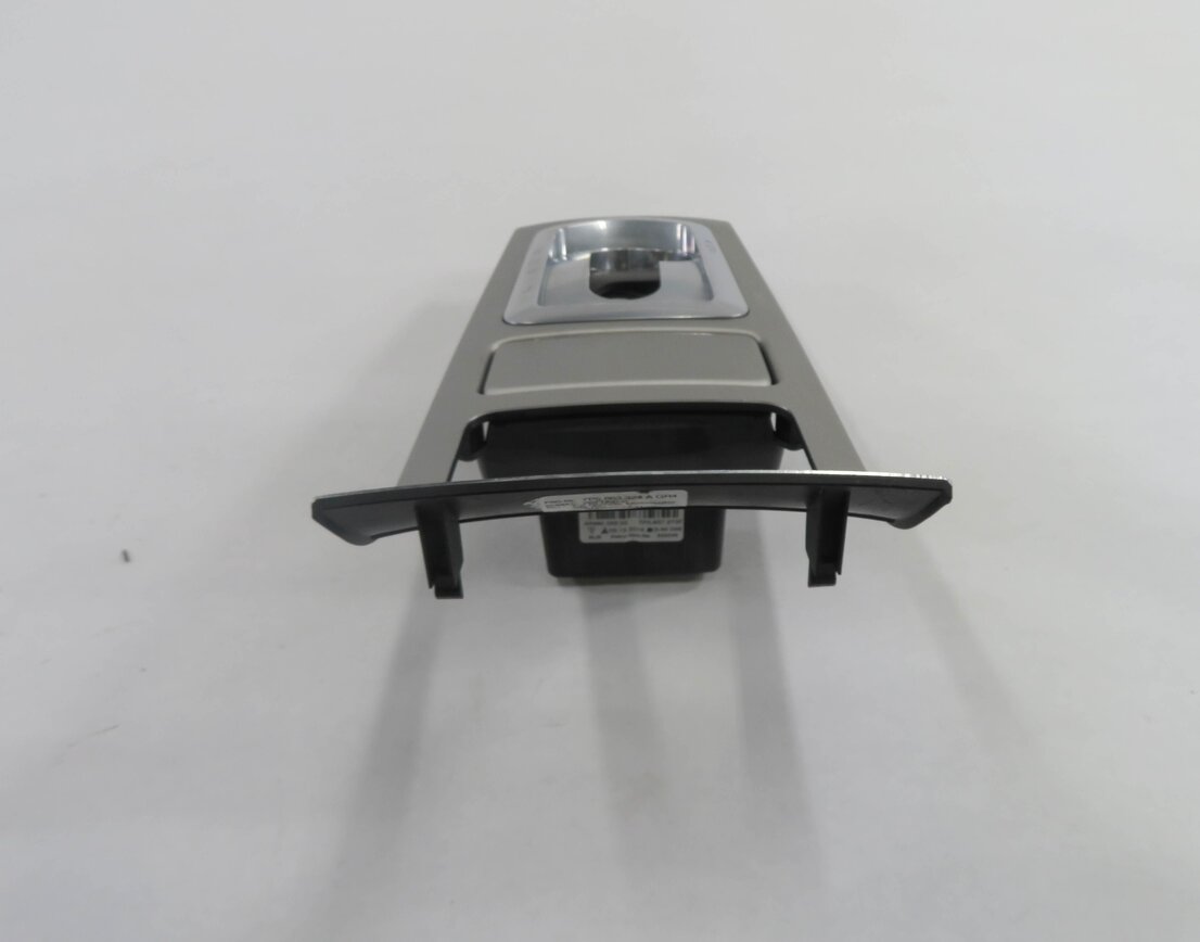 Thumbnail 6: 2016 PORSCHE CAYENNE GTS (958) FRONT CONSOLE SHIFTER TRIM (BRUSHED ALUMINUM)
