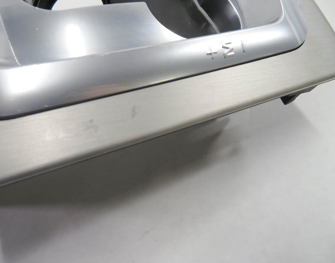 Thumbnail 9: 2016 PORSCHE CAYENNE GTS (958) FRONT CONSOLE SHIFTER TRIM (BRUSHED ALUMINUM)