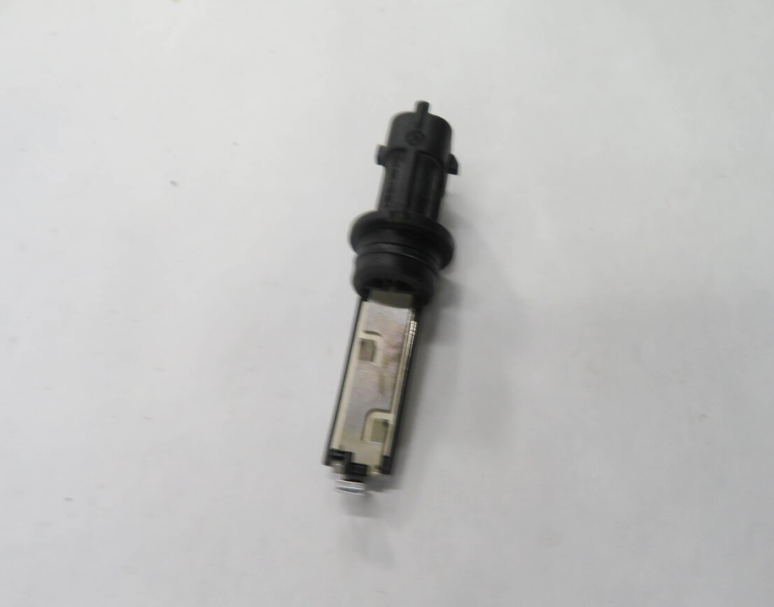 Thumbnail 4: 2016 PORSCHE CAYENNE GTS (958) 3.6L MCX TURBO - INTAKE MANIFOLD HEATING ELEMENT