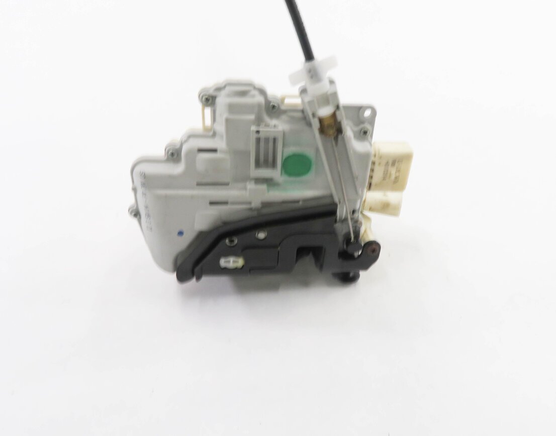 Thumbnail 6: 09-18 AUDI / PORSCHE - A4 A5 Q5 S4 TT CAYENNE PANAMERA TOURAEG DRIVER DOOR LATCH