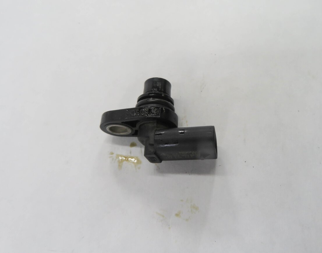 Thumbnail 4: 2016 PORSCHE CAYENNE GTS (958) 3.6L MCX.ZA TURBO - CAMSHAFT CAM POSITION SENSOR