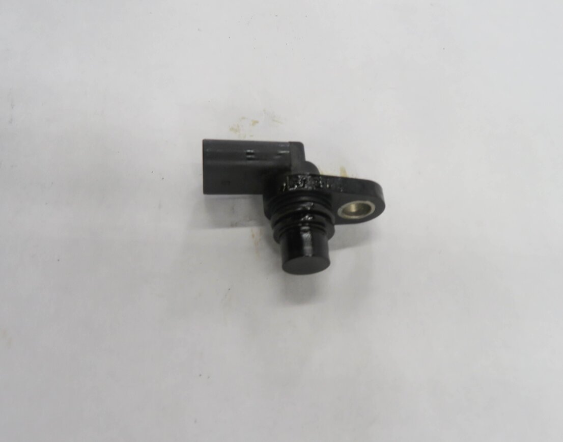 Thumbnail 5: 2016 PORSCHE CAYENNE GTS (958) 3.6L MCX.ZA TURBO - CAMSHAFT CAM POSITION SENSOR