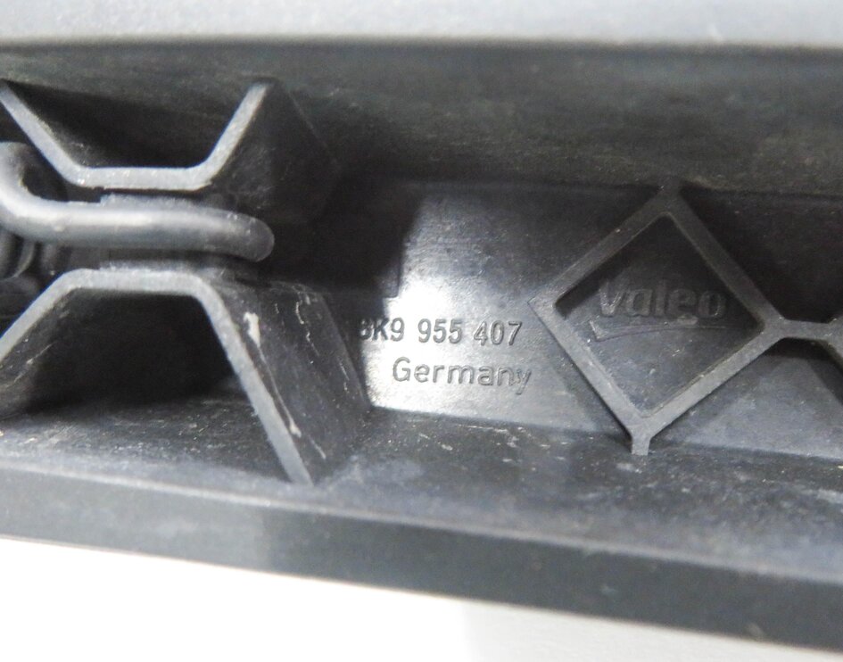 Thumbnail 7: 2011-2018 PORSCHE CAYENNE (958) REAR WIPER ARM