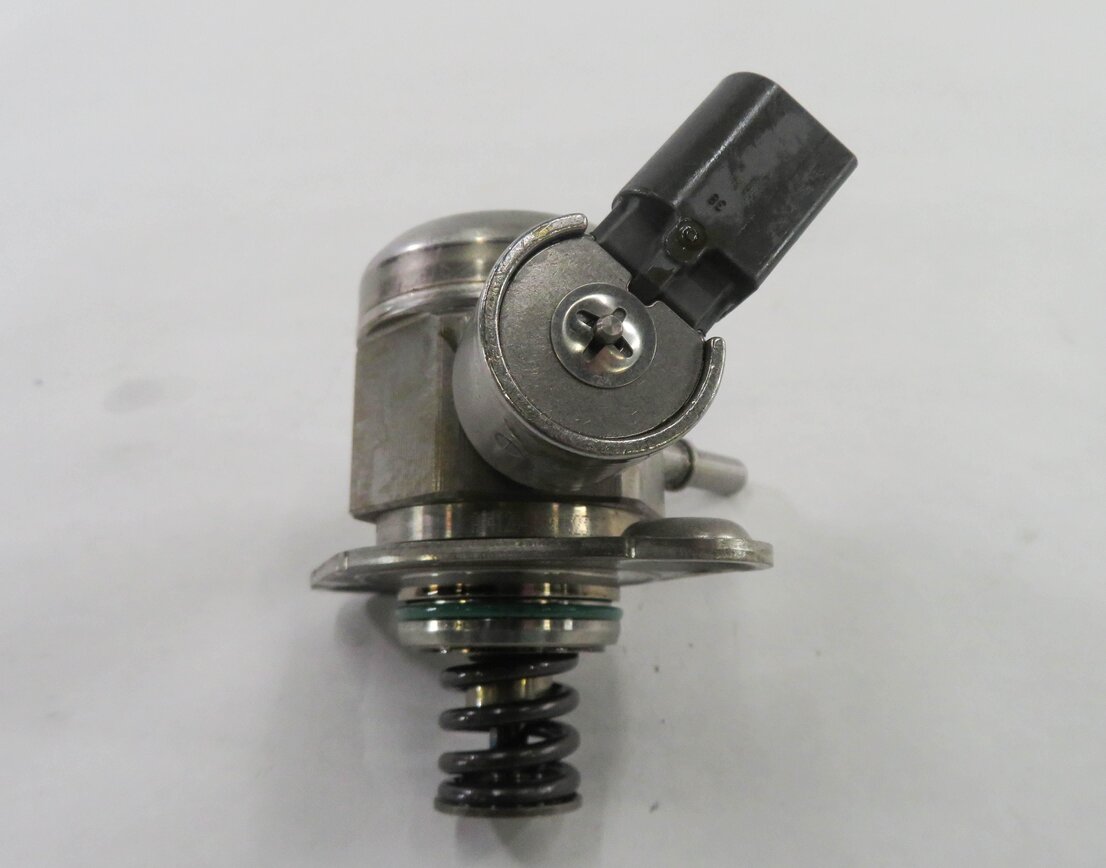 Thumbnail 3: 14-18 PORSCHE CAYENNE MACAN PANAMERA (958 970) 3.0L 3.6L - MECHANICAL FUEL PUMP