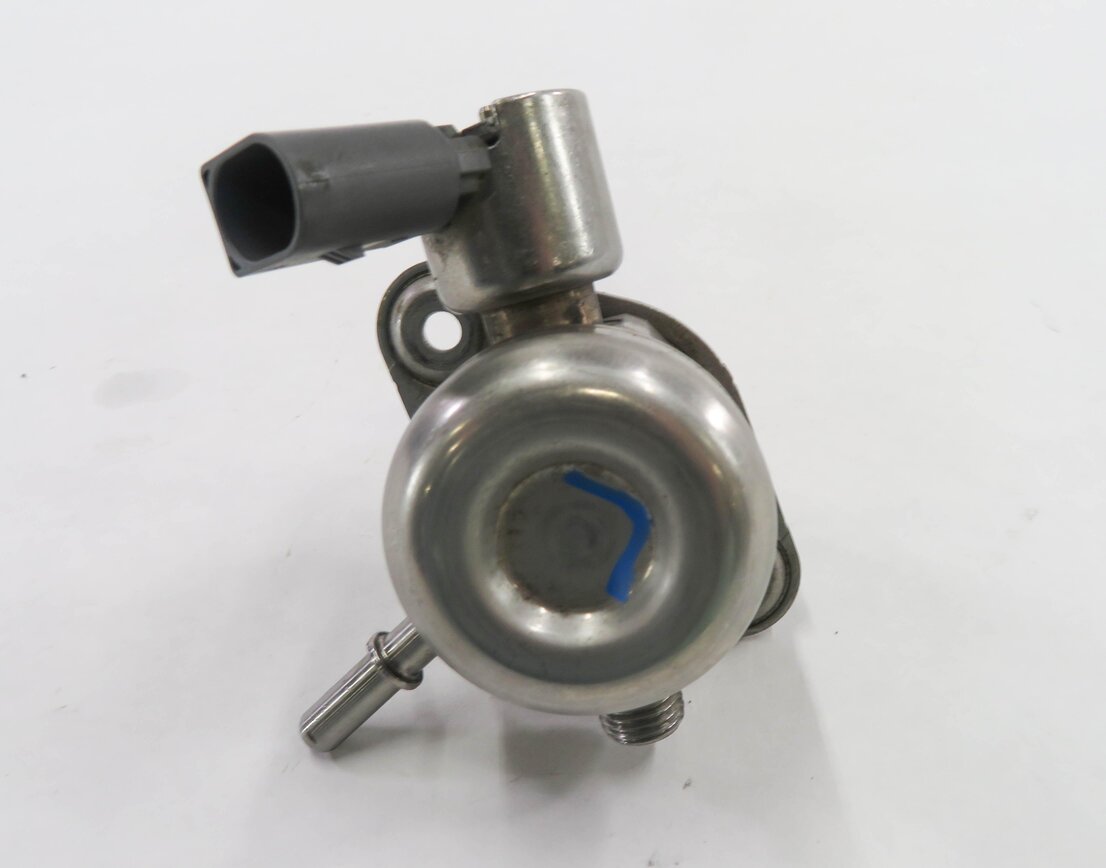 Thumbnail 5: 14-18 PORSCHE CAYENNE MACAN PANAMERA (958 970) 3.0L 3.6L - MECHANICAL FUEL PUMP
