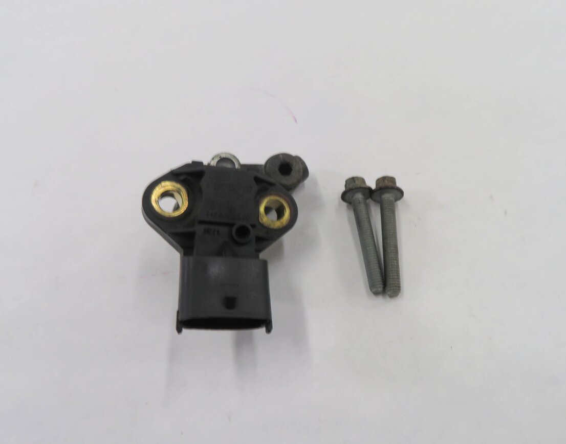 Thumbnail 2: 2016 PORSCHE CAYENNE GTS (958) 3.6L MCX.ZA TURBO - OIL PRESSURE SENSOR