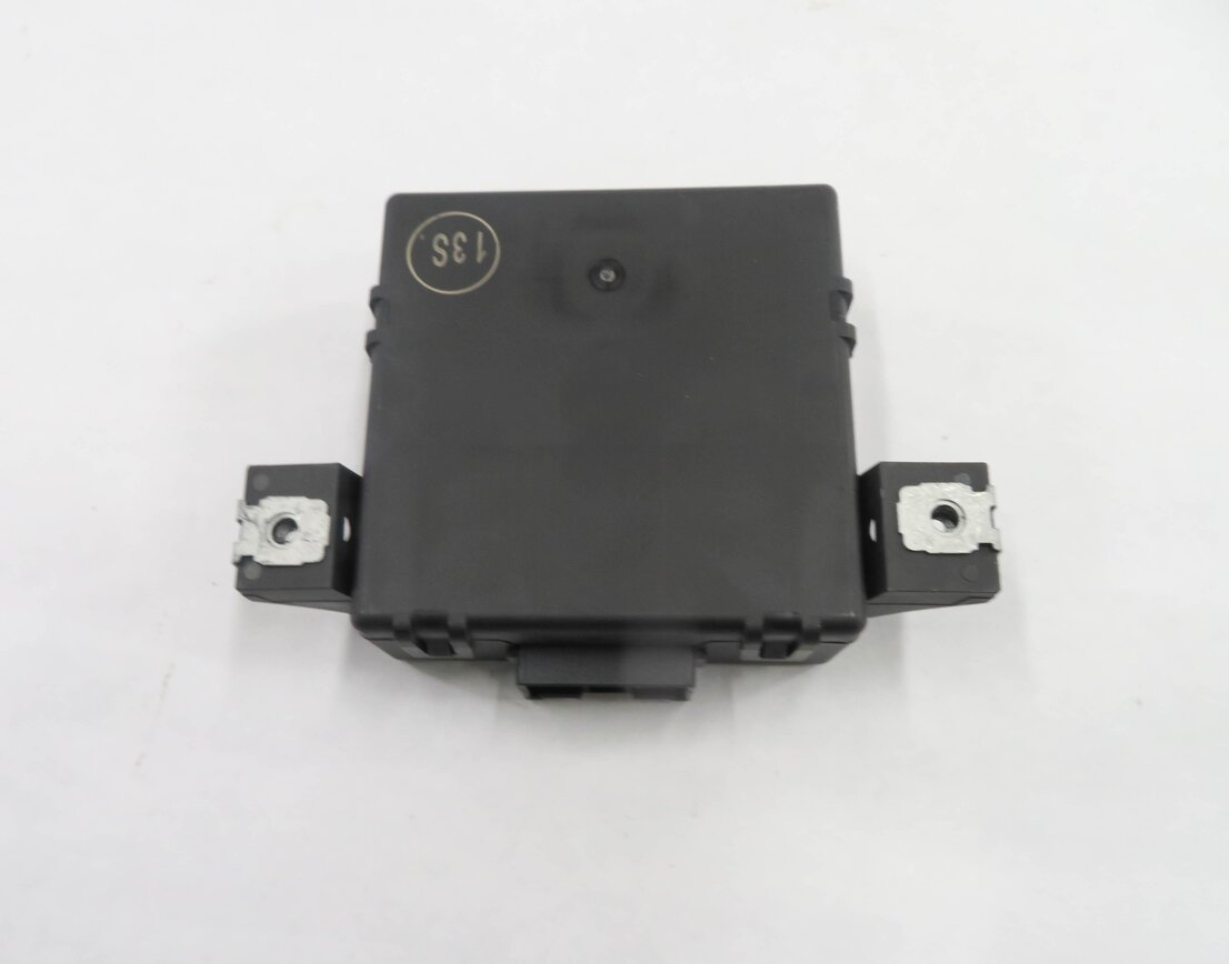 Thumbnail 6: 2016 PORSCHE CAYENNE GTS (958) CENTRAL GATEWAY CONTROL MODULE