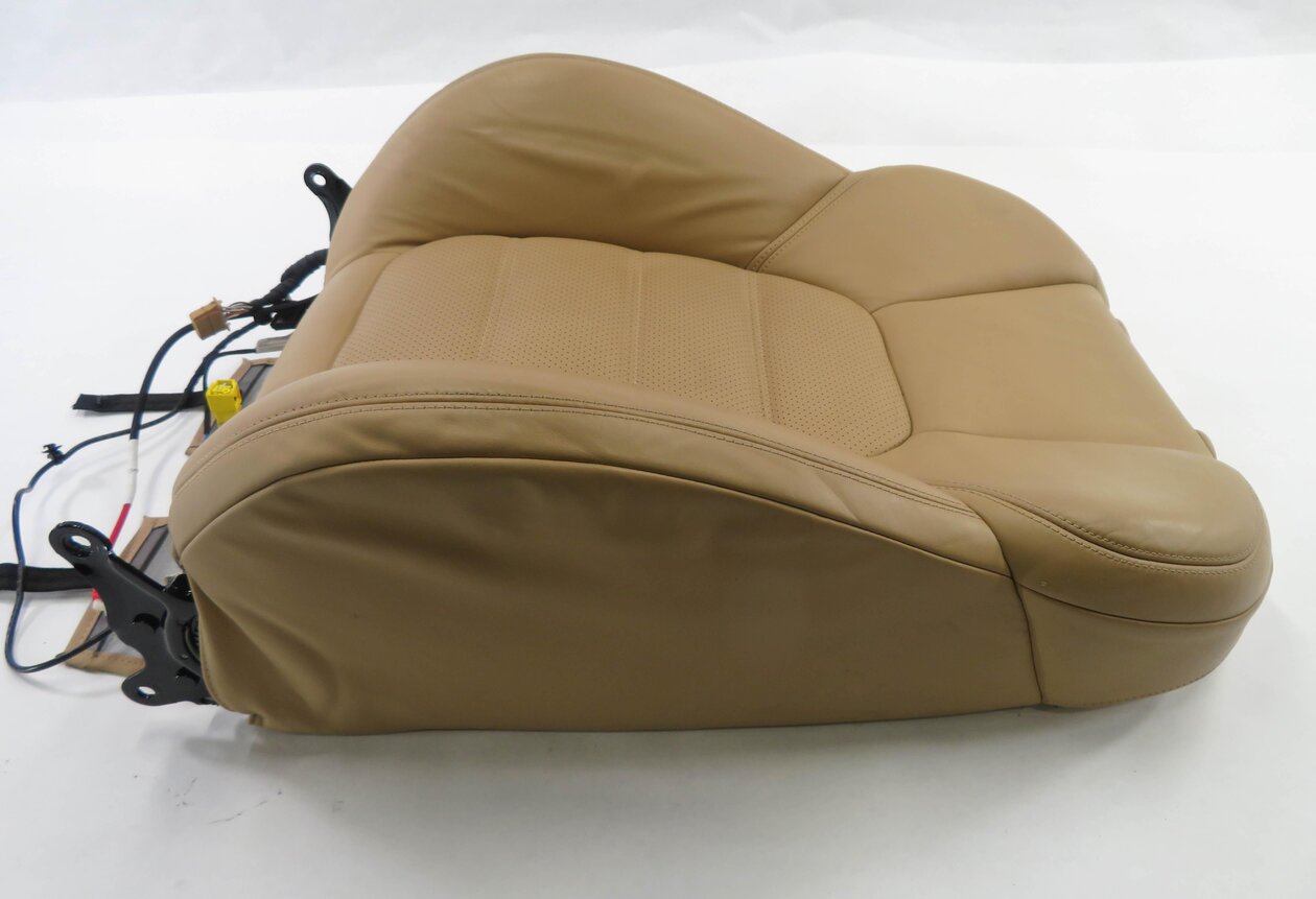 Thumbnail 3: 2016 PORSCHE CAYENNE GTS (958) RIGHT FRONT UPPER TOP HEATED SEAT CUSHION (BEIGE)