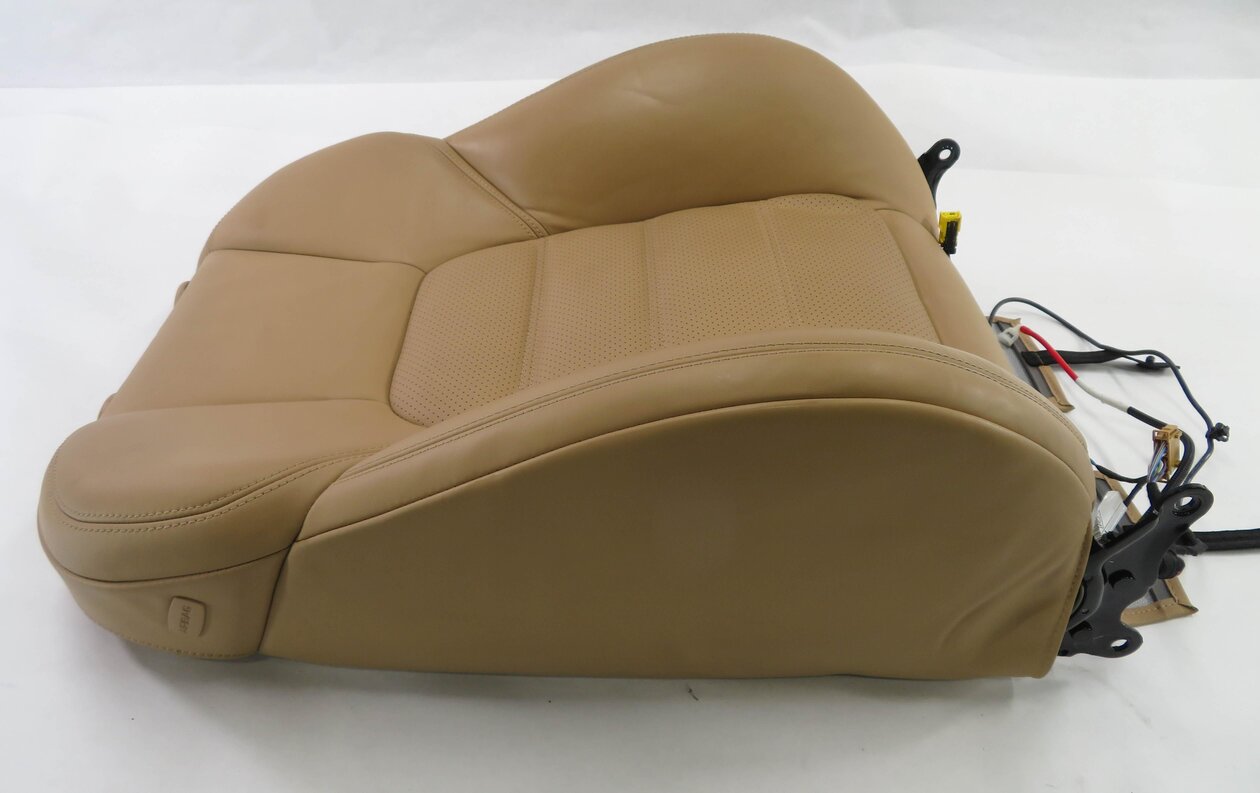 Thumbnail 5: 2016 PORSCHE CAYENNE GTS (958) RIGHT FRONT UPPER TOP HEATED SEAT CUSHION (BEIGE)