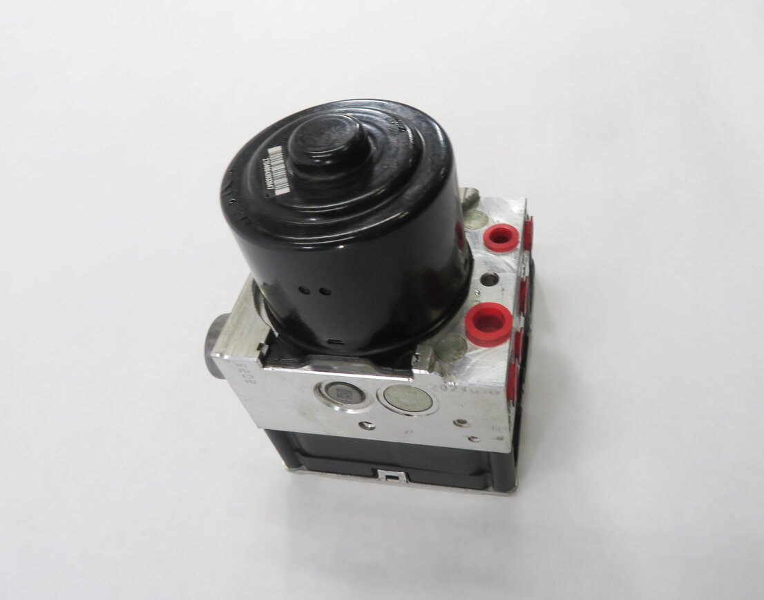 Thumbnail 4: 2015-2018 PORSCHE CAYENNE (958) ABS ANTI LOCK BRAKE PUMP w/ MODULE