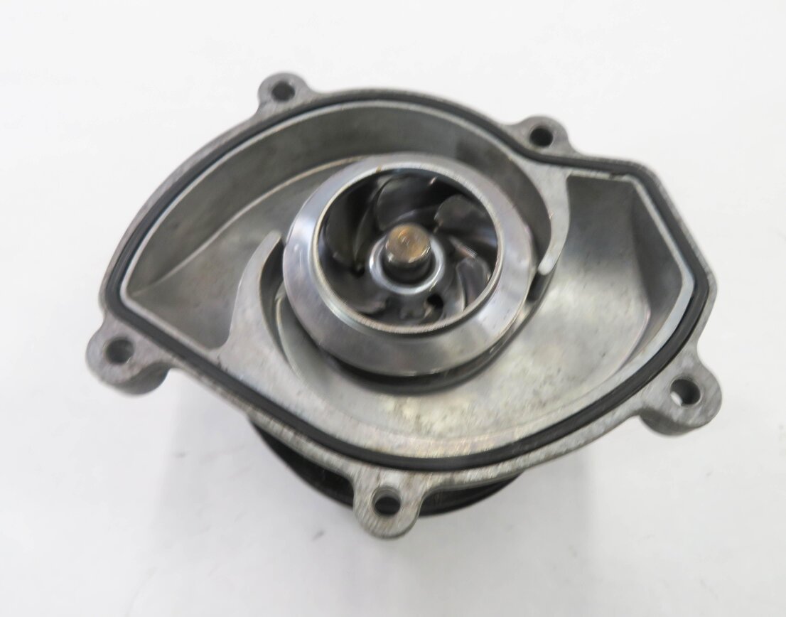 Thumbnail 7: 2015-2018 PORSCHE CAYENNE (958) 3.6L TURBO ENGINE - MECHANICAL WATER PUMP
