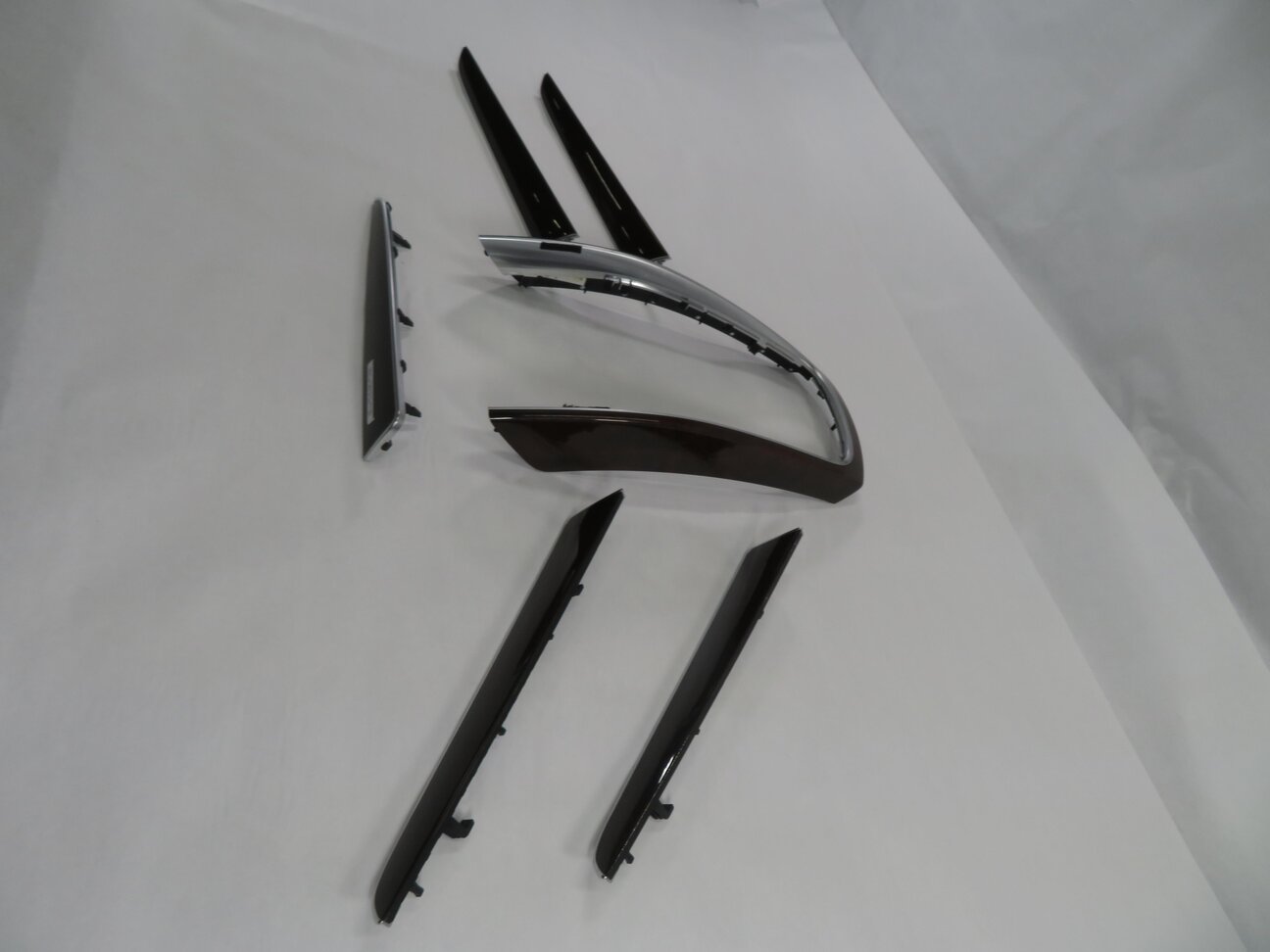 Thumbnail 4: 2010 AUDI Q5 (B8 8R) DASH DOOR CONSOLE (BURR WALNUT WOOD GRAIN) TRIM SET-6