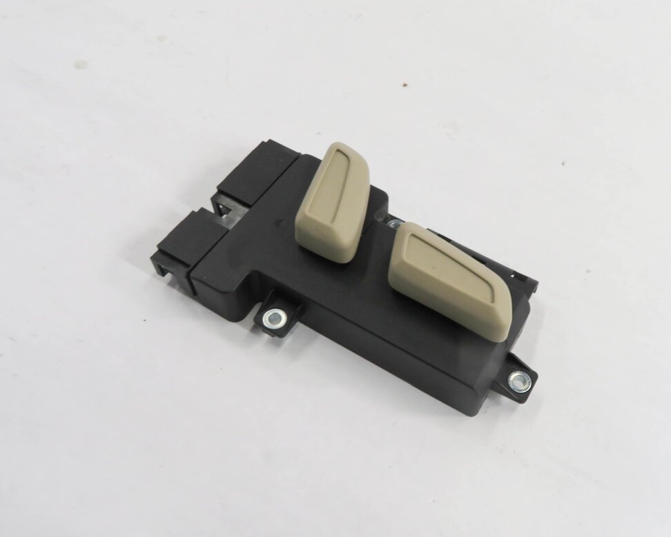 Thumbnail 11: 2010 AUDI Q5 (B8 8R) RIGHT FRONT PASSENGER SEAT ADJUSTMENT SWITCH