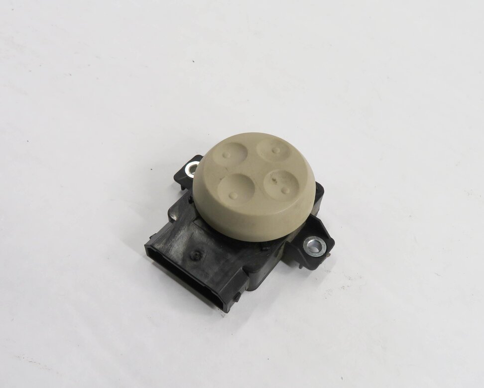 Thumbnail 12: 2010 AUDI Q5 (B8 8R) RIGHT FRONT PASSENGER SEAT ADJUSTMENT SWITCH