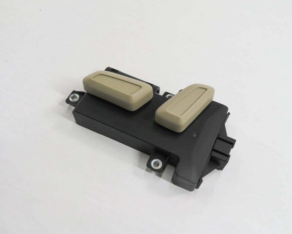 Thumbnail 18: 2010 AUDI Q5 (B8 8R) RIGHT FRONT PASSENGER SEAT ADJUSTMENT SWITCH