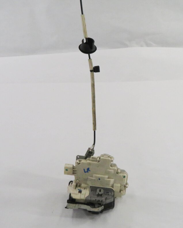 Thumbnail 2: 2010-2020 VW / PORSCHE - A3 A4 A8 S3 S4 Q5 MACAN PANAMERA - LEFT REAR DOOR LATCH
