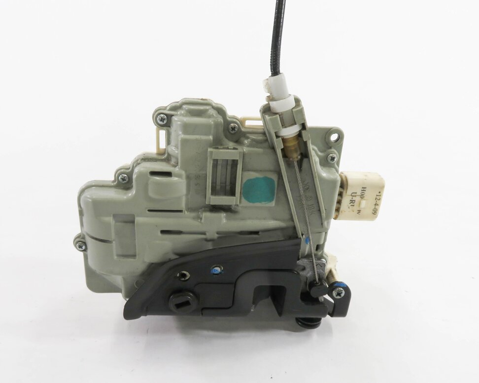 Thumbnail 6: 2010-2020 VW / PORSCHE - A3 A4 A8 S3 S4 Q5 MACAN PANAMERA - LEFT REAR DOOR LATCH
