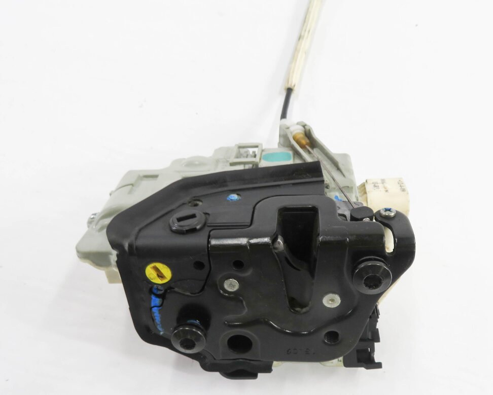 Thumbnail 7: 2010-2020 VW / PORSCHE - A3 A4 A8 S3 S4 Q5 MACAN PANAMERA - LEFT REAR DOOR LATCH