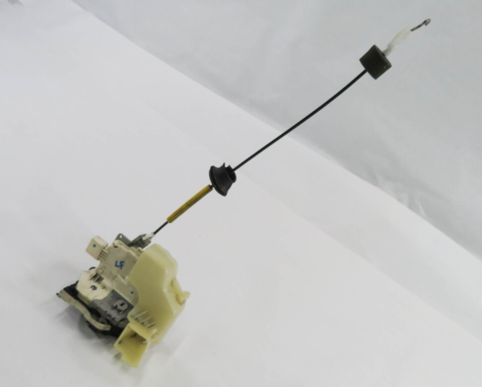 2010-2017 AUDI A4 A5 A6 A7 A8 Q3 Q5 Q7 S5 S6 S7 S8 TT - LEFT FRONT DOOR LATCH