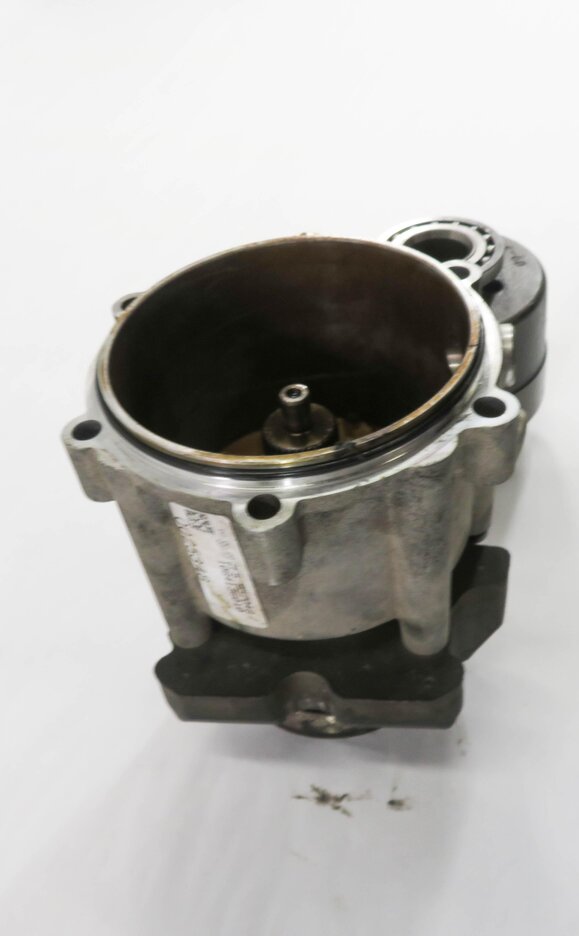 Thumbnail 4: 2009-2012 AUDI Q5 (8R) 3.2L A/T TRANSMISSION CENTER DIFFERENTIAL TAIL SHAFT