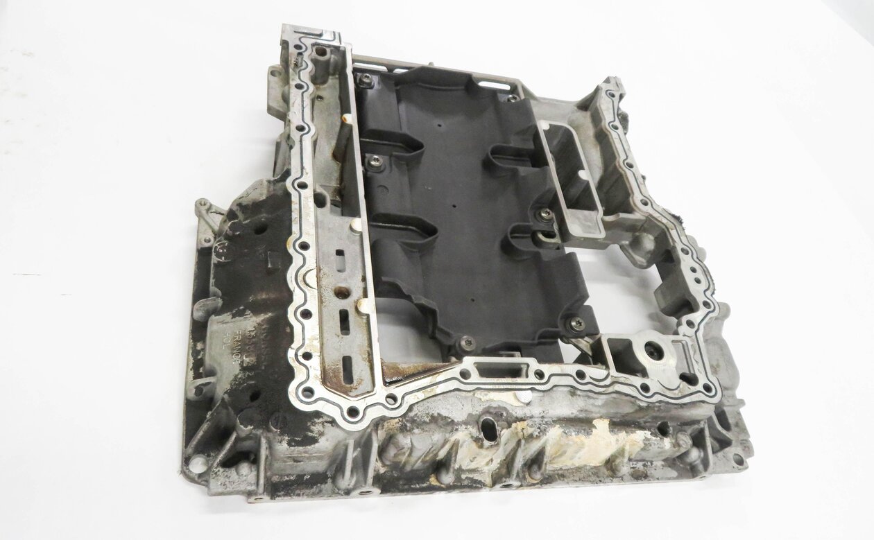Thumbnail 3: 2010 AUDI Q5 (B8 8R) 3.2L V6 CALB MOTOR - UPPER ENGINE OIL PAN CRADLE