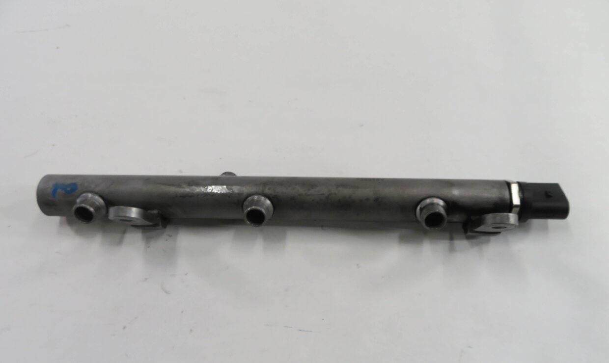 Thumbnail 2: 2009 MERCEDES ML320 (W164) 3.0L OM642 DIESEL ENGINE - RIGHT FUEL RAIL