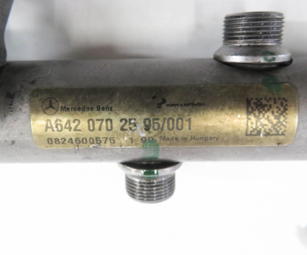 Thumbnail 6: 2009 MERCEDES ML320 (W164) 3.0L OM642 DIESEL ENGINE - RIGHT FUEL RAIL