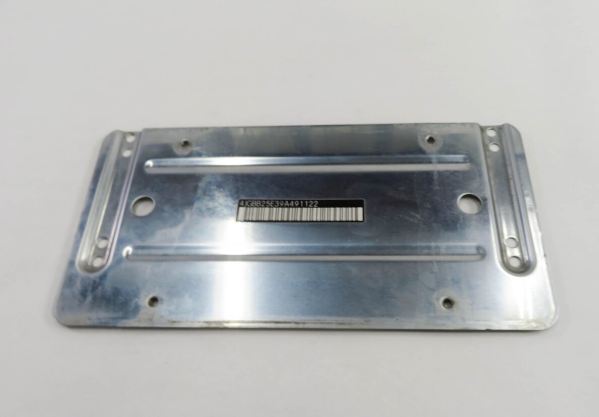 Thumbnail 2: 2009 MERCEDES ML320 (W164) REAR LICENSE PLATE BASE MOUNT RETAINER BRACKET HOLDER