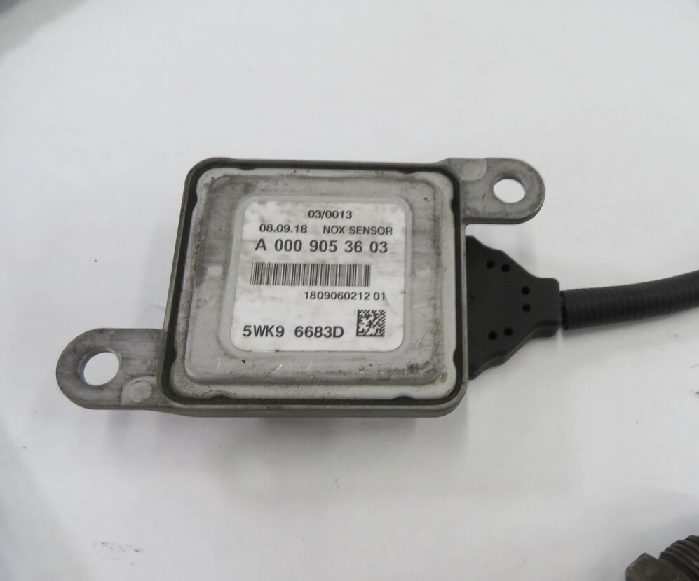 Thumbnail 6: 2009 MERCEDES ML320 (W164) 3.0L OM642 DIESEL - PRE CAT NOX NITROGEN OXIDE SENSOR